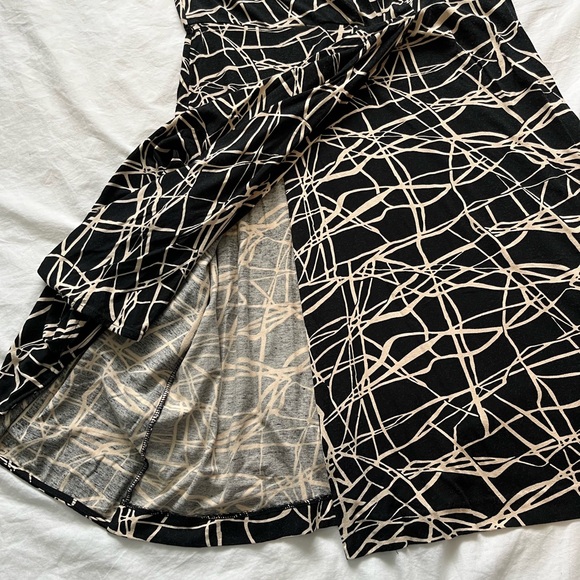 Anne Klein Sleeveless Faux Wrap Black & Cream Dress (L) - Picture 6 of 11